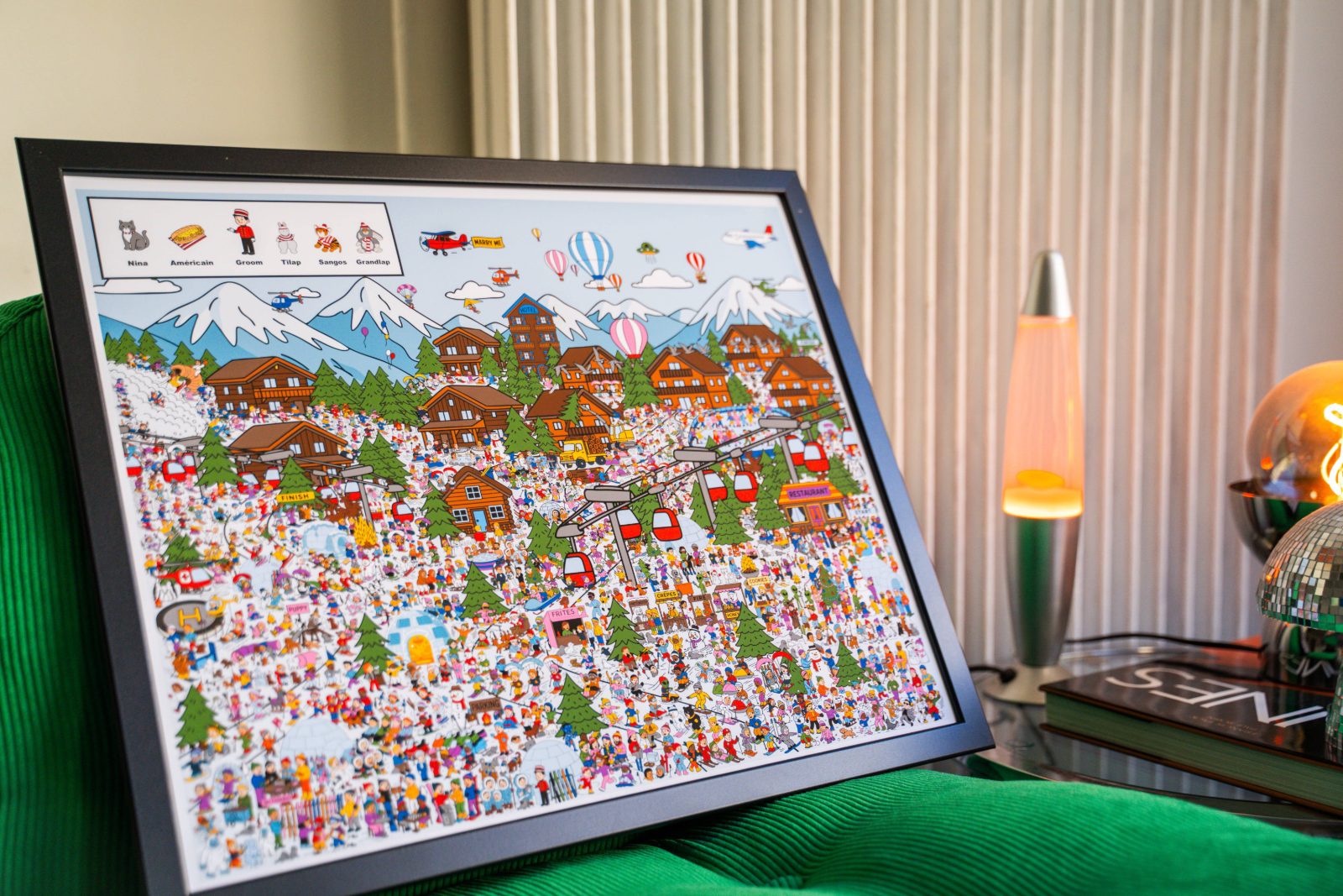 Une illustration MyLuckyLook imprimee et encadree, en situation chez un client