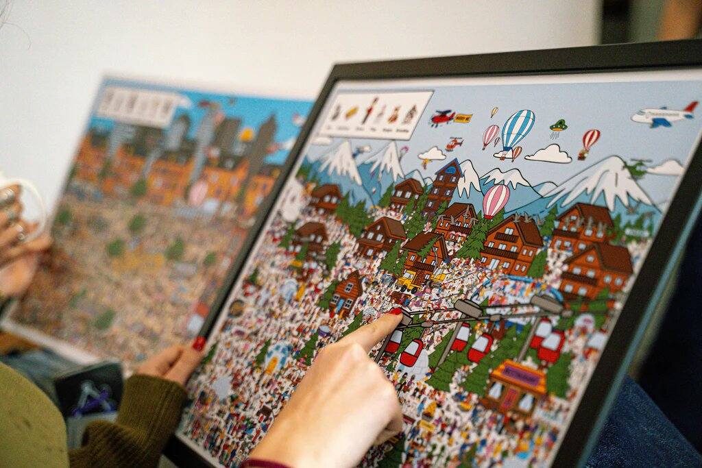 Une illustration MyLuckyLook imprimee et encadree, en situation chez un client