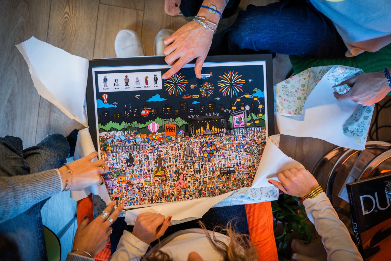 Une illustration MyLuckyLook imprimee et encadree, en situation chez un client